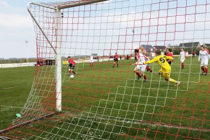 Ruben van der Meulen tekent voor de 0-6 tegen Hulsterloo