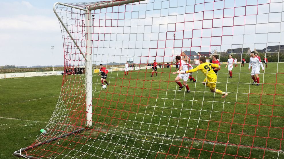 Ruben van der Meulen tekent voor de 0-6 tegen Hulsterloo